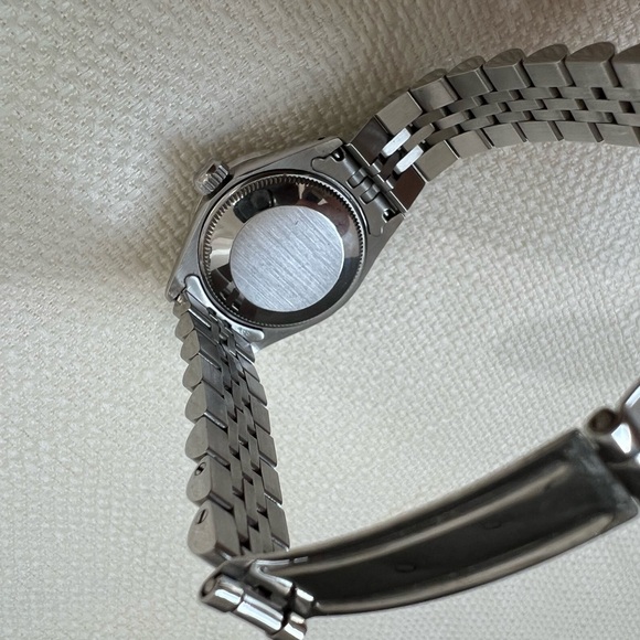 Rolex Oyster Datejust 26mm - Picture 8 of 14